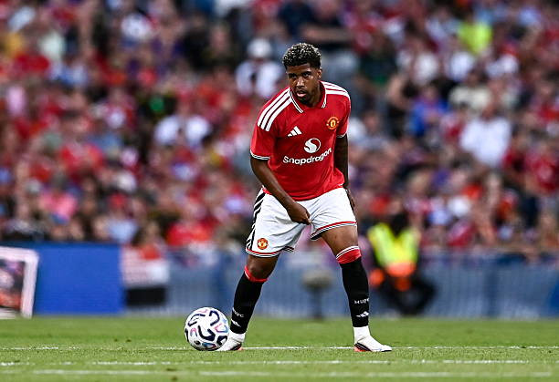 Andrey Santos rực sáng: Lời giải cho bài toán tiền vệ mỏ neo của Manchester United mùa giải mới