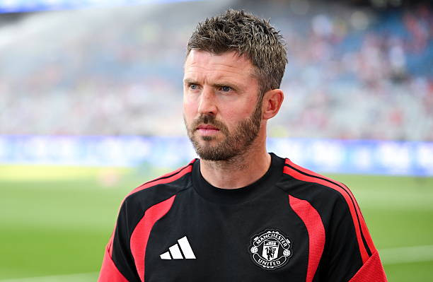 HLV Michael Carrick thúc giục Man United tiếp tục mua sắm tân binh trước khi thị trường đóng cửa