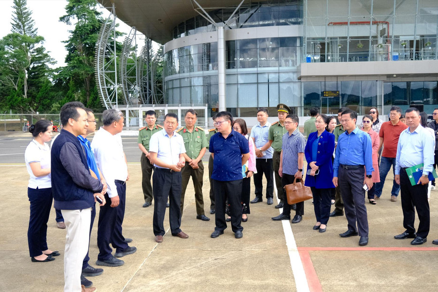 Bảo đảm các điều kiện tốt nhất, sẵn sàng đón những chuyến bay đầu tiên trở lại sân bay Liên Khương