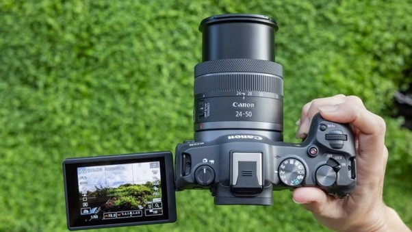 Canon EOS R8 và loạt máy ảnh Canon 2026: Đâu là lựa chọn đáng xuống tiền?