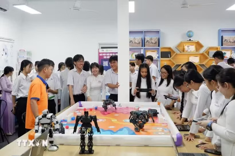 Dạy học STEM: Không phát sinh môn mới, không gây áp lực, quá tải