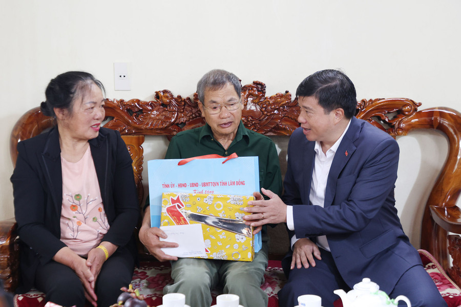 Hạnh phúc của Nhân dân - nền tảng vững chắc của “thế trận lòng dân”