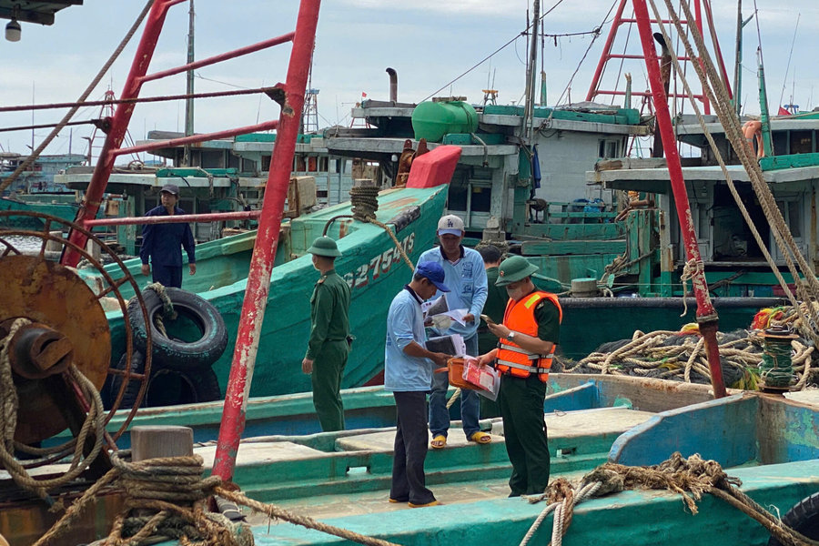 Ngư dân chung tay giữ bình yên tuyến biển