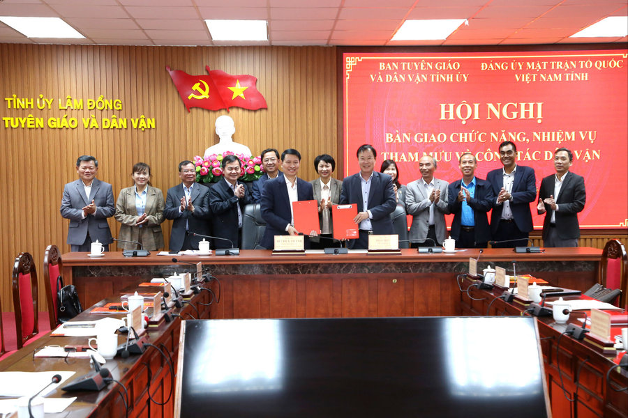 Lâm Đồng bàn giao chức năng, nhiệm vụ tham mưu về công tác dân vận