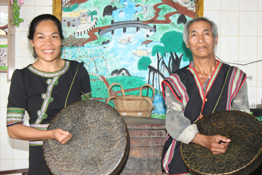 Tiếng chiêng bên dòng Đạ RLơm