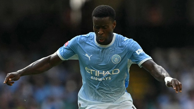 Canh bạc xếp Marc Guehi đá tiền vệ giúp Manchester City ngược dòng hạ Bournemouth 2-1
