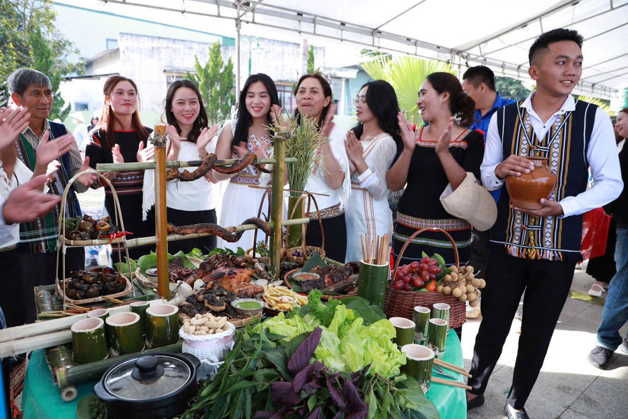 Lâm Đồng phấn đấu 80% người dân được hưởng thụ, tham gia hoạt động văn hóa