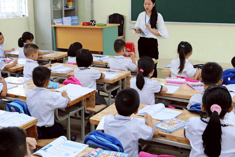 Cách tính thời gian giữ hạng của giáo viên tiểu học