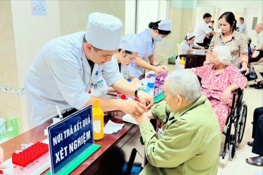 Thêm một điểm tựa cho tuổi già