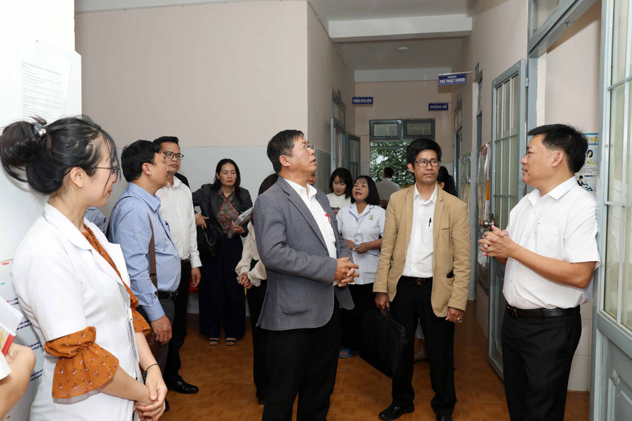 Giám sát việc tổ chức mạng lưới y tế cơ sở và thực hiện Nghị quyết 57 tại khu vực Lâm Hà