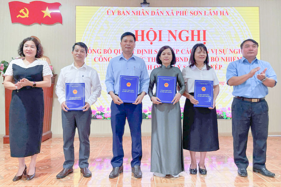 Xã Phú Sơn Lâm Hà kiện toàn tổ chức các cơ sở giáo dục