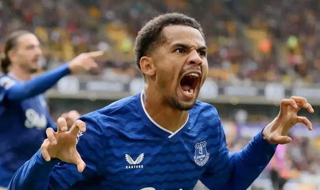Man City cạnh tranh Arsenal nhằm sở hữu Iliman Ndiaye từ Everton với giá 80 triệu bảng