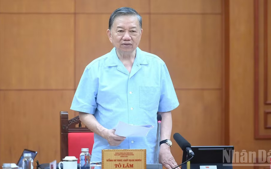Tạo bước phát triển mới về năng lực lãnh đạo và tự chỉnh đốn, tự đổi mới của Đảng