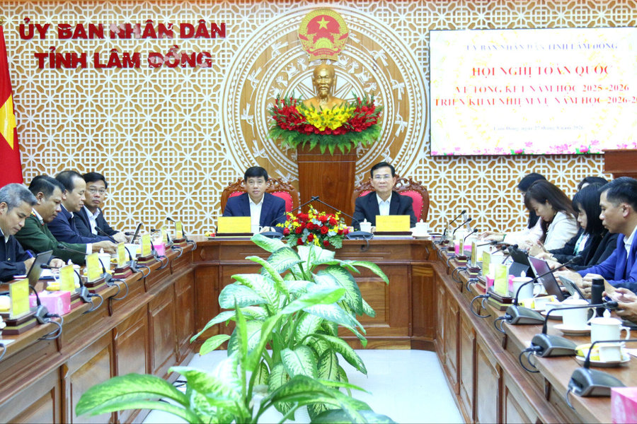 Không để học sinh vì hoàn cảnh khó khăn mà không được đến trường