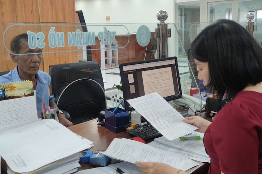 Người lao động có thể khởi kiện khi công ty nợ BHXH