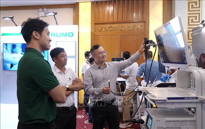 Bồi đắp nguồn lực, nâng cao chất lượng y tế