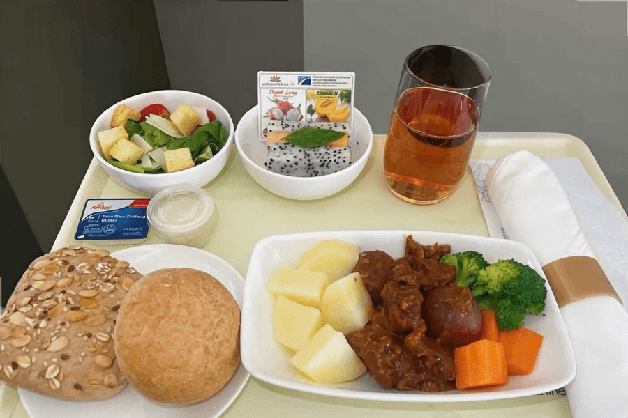 Lam Dong Farm Produce Takes Off with Vietnam Airlines
