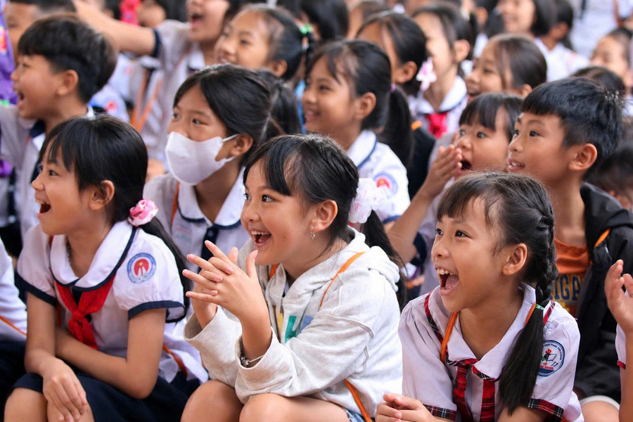 Lâm Đồng tăng cường bảo vệ, hỗ trợ trẻ em phát triển an toàn trên môi trường mạng