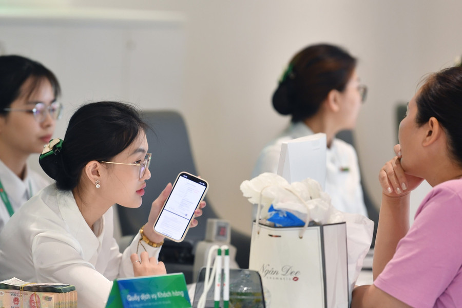 Lãi suất tiết kiệm ngày 4/9/2026: VPBank cộng thêm tới 2,5%/năm, IVB thưởng 10 triệu đồng