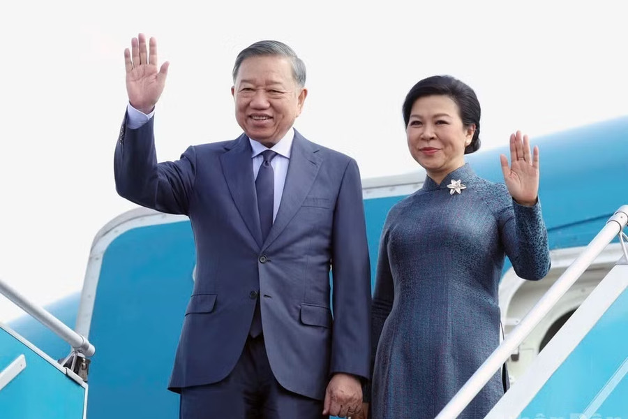 Tổng Bí thư, Chủ tịch nước Tô Lâm cùng Phu nhân lên đường thăm cấp Nhà nước tới Nga