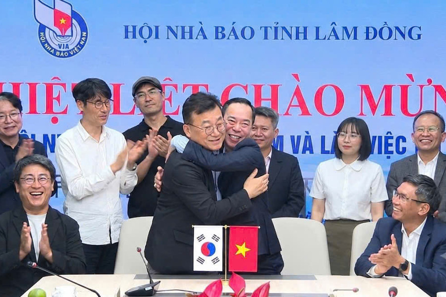 Hội Nhà báo Hàn Quốc thăm và làm việc với Hội Nhà báo tỉnh Lâm Đồng