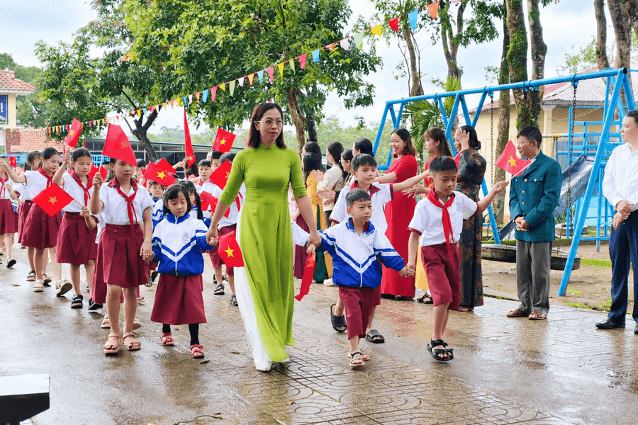 Lắng nghe người dân để nâng chất lượng giáo dục