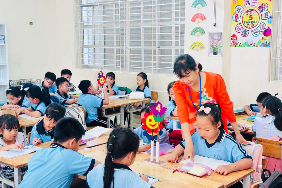 Ổn định trường lớp đầu năm học mới