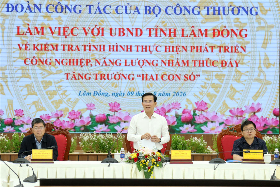 Thứ trưởng Bộ Công thương Trương Thanh Hoài làm việc với Lâm Đồng