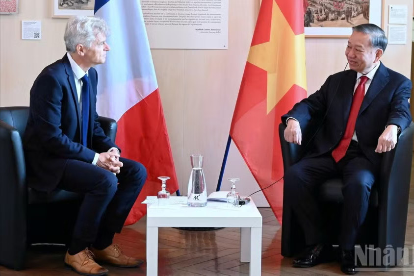 Tổng Bí thư, Chủ tịch nước Tô Lâm gặp Bí thư toàn quốc Đảng Cộng sản Pháp Fabien Roussel