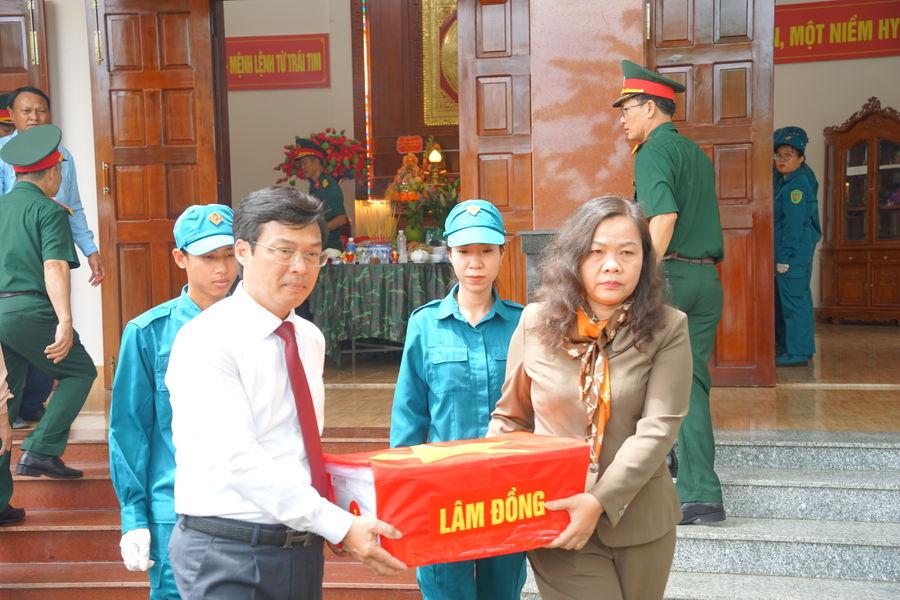 Lâm Đồng bàn giao 3.625 mẫu hài cốt liệt sĩ phục vụ giám định ADN