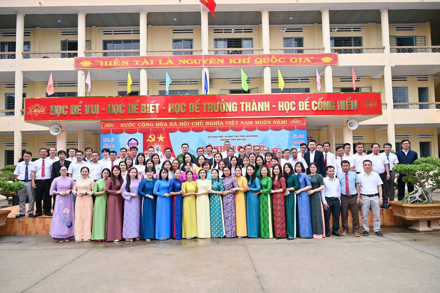 Người đứng đầu trước yêu cầu mới sau sắp xếp trường học