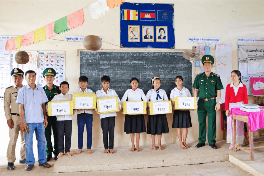Trao quyền cho cơ sở, đổi mới cách lãnh đạo