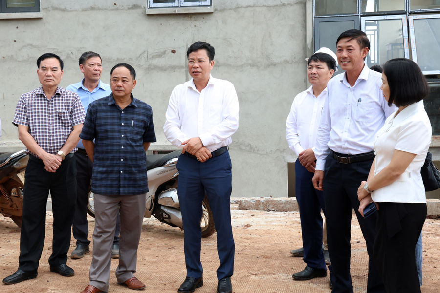 Phê bình một số đơn vị thực hiện chậm tiến độ các dự án tại khu vực phía Tây tỉnh Lâm Đồng