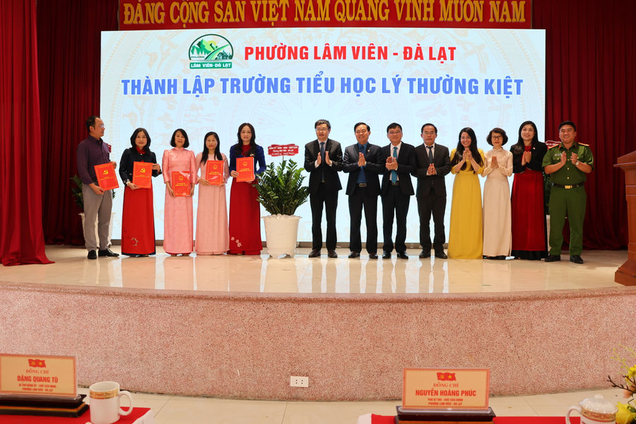 Lâm Viên - Đà Lạt xây dựng Đảng gắn với phát triển đô thị