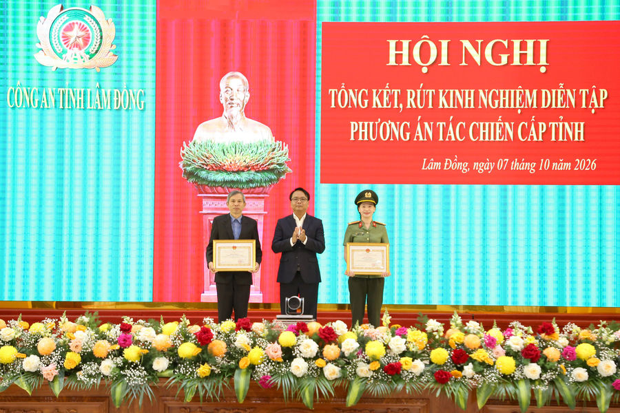 Tiếp tục hoàn thiện phương án, nâng cao chất lượng huấn luyện, sẵn sàng chiến đấu