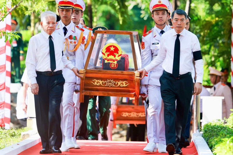Xin cúi đầu, xin biết ơn